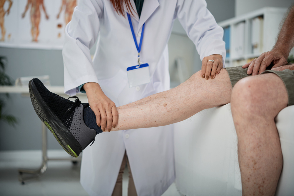 Best Care For Sprained Ankle in NY at Walk In Clinic of NYC